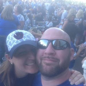 Meet your Posher, Cee